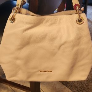 Micheal Kors bag